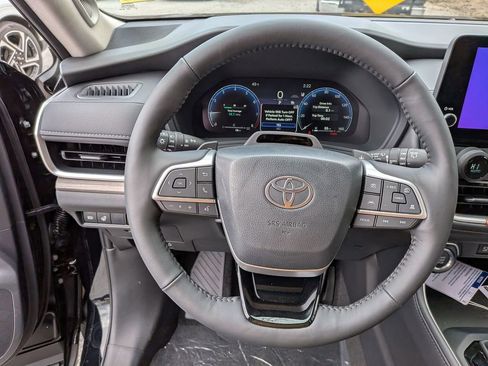 New 2026 Toyota Grand Highlander Platinum AWD/4WD image 10