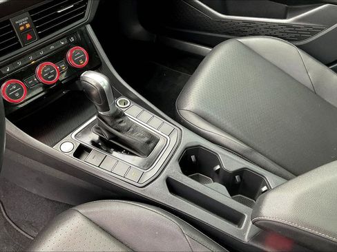 Used 2019 Volkswagen Jetta SEL image 14