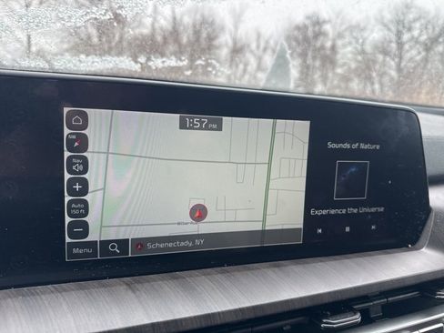 Used 2023 Kia Telluride EX w/ EX Captain's Chair Package image 18