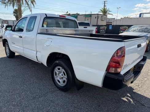 Used 2013 Toyota Tacoma 2WD Access Cab image 9