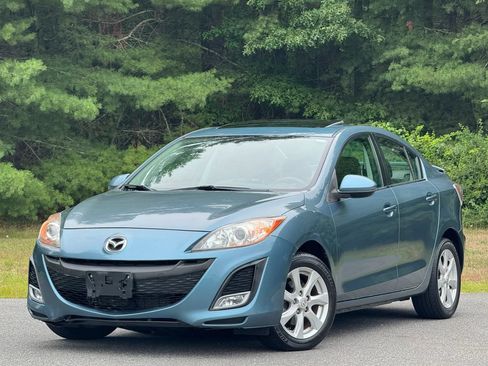 Used 2011 MAZDA MAZDA3 i Touring FWD image 1