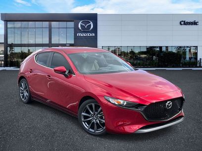 Used 2019 MAZDA MAZDA3 Hatchback w/ Preferred Package