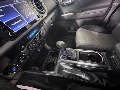 Used 2023 Toyota Tacoma TRD Sport w/ Black Out Package (TMS) AWD/4WD image 28