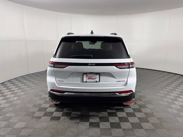Used 2023 Jeep Grand Cherokee Limited AWD/4WD image 6