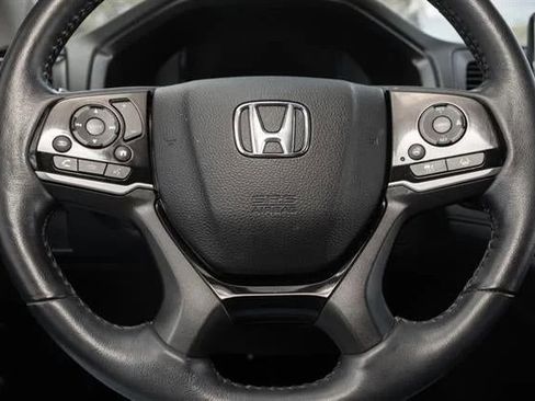 Used 2023 Honda Odyssey Elite image 25