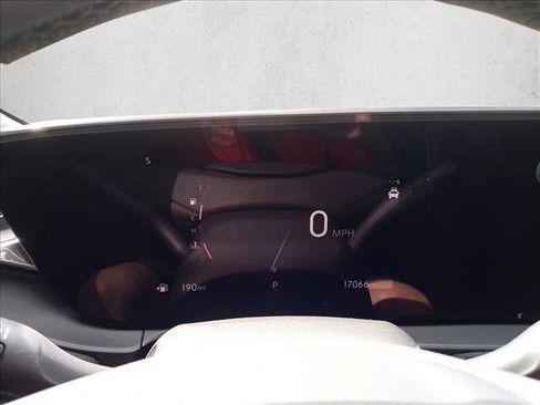 Used 2025 Buick Envista Avenir FWD image 17