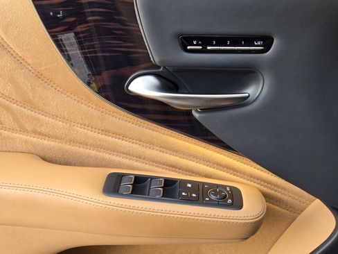 Used 2024 Lexus LS 500 image 33