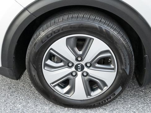 Used 2019 Kia Niro LX image 36