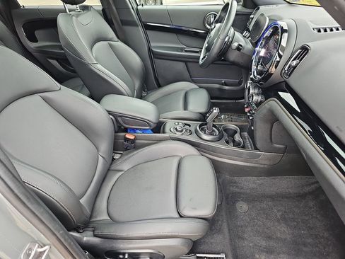 Used 2022 MINI Cooper Countryman S w/ Premium Package image 11