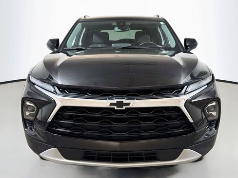 Certified 2024 Chevrolet Blazer LT w/ Convenience Package FWD image 2