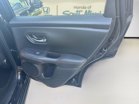 Certified 2025 Honda HR-V Sport image 29
