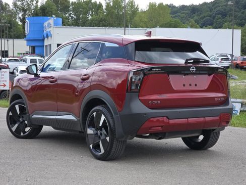 Used 2025 Nissan Kicks SR AWD/4WD image 16