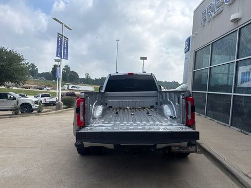 Used 2024 Ford F350 Platinum AWD/4WD image 7