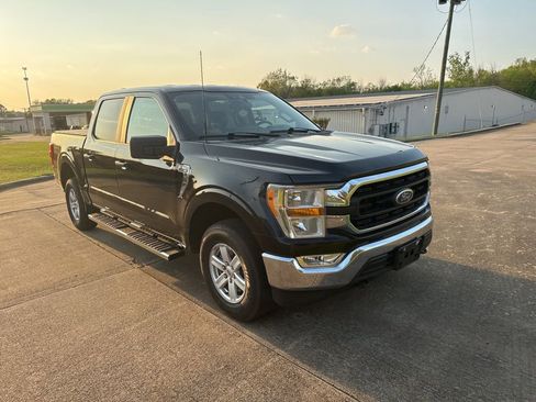 Used 2021 Ford F150 XLT image 1