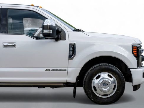 Used 2018 Ford F350 Platinum w/ Platinum Ultimate Package image 7