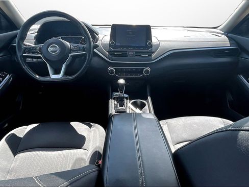 Used 2022 Nissan Altima 2.5 SV w/ SV Premium Package image 14