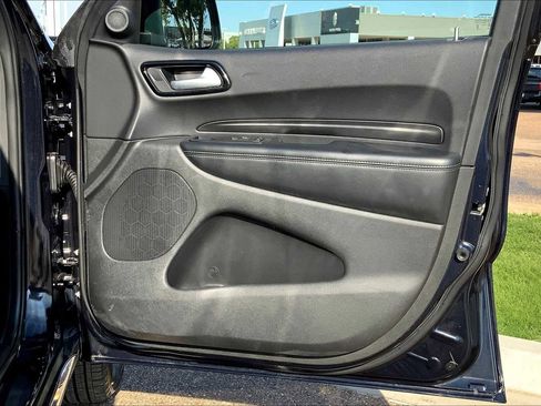 Used 2024 Dodge Durango SXT w/ 3rd Row Seating Group image 42