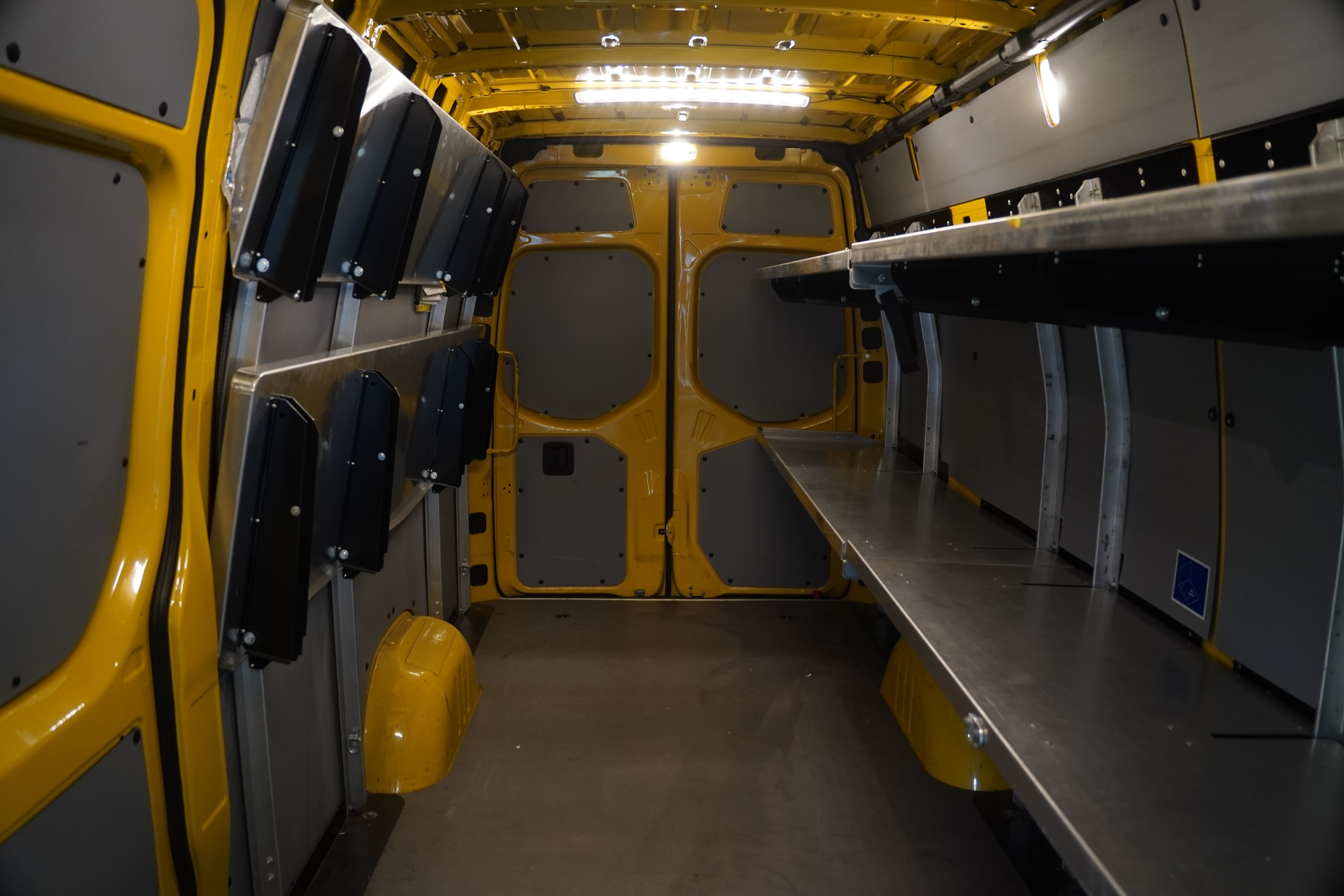Used 2021 Mercedes-Benz Sprinter 2500 w/ Acoustic Package image 16