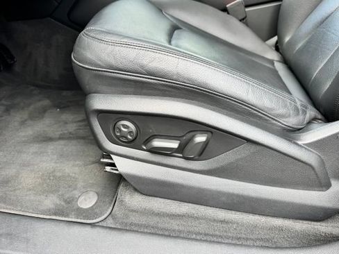 Used 2018 Audi Q7 3.0T Prestige AWD/4WD image 26