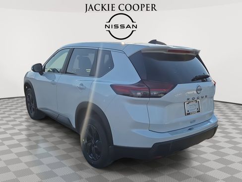 New 2026 Nissan Rogue SV w/ Cold Weather Package FWD image 7