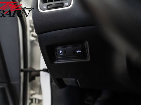 Used 2018 INFINITI Q50 Luxe w/ Essential Package (3.0T Luxe) image 27