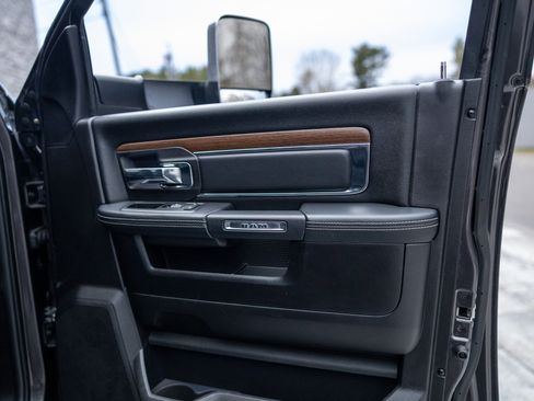 Used 2016 RAM 2500 Laramie image 38