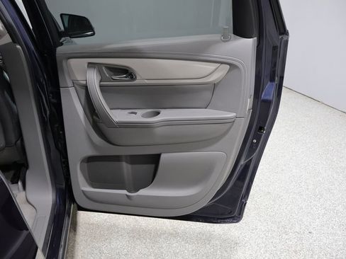Used 2017 Chevrolet Traverse LT w/ Traveler's Package AWD/4WD image 21