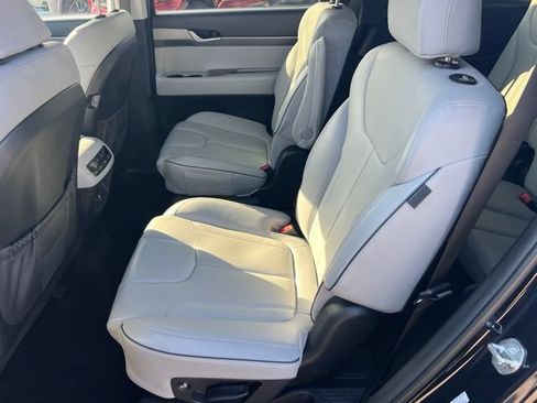 Used 2024 Hyundai Palisade SEL AWD/4WD image 6