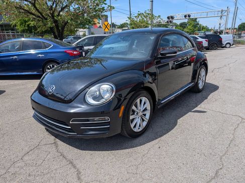 Used 2019 Volkswagen Beetle 2.0T SE FWD image 3