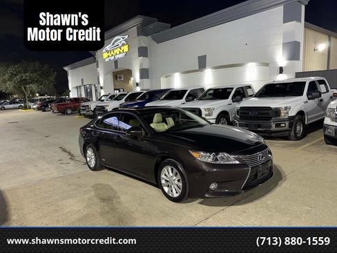 Used 2015 Lexus ES 300h w/ Navigation System Package FWD image 1