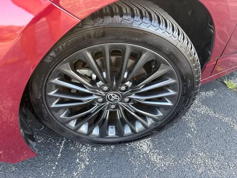 Used 2020 Toyota Avalon XSE w/ All Weather Liner Package FWD image 2