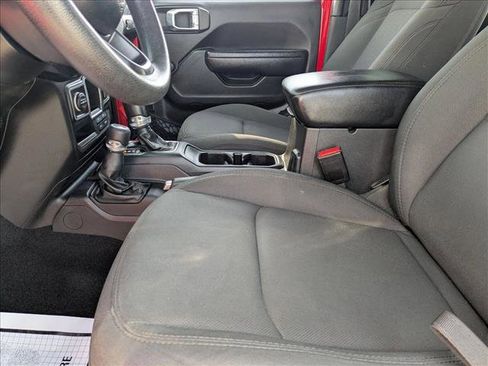 Used 2022 Jeep Wrangler Unlimited Sport image 15