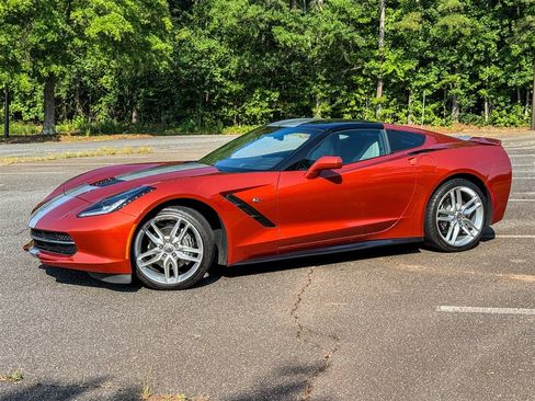 Used 2015 Chevrolet Corvette Stingray Coupe w/ 2LT Preferred Equipment Group RWD image 4