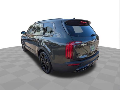 Used 2022 Kia Telluride SX w/ SX Prestige Package image 6