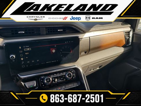 Used 2025 GMC Sierra 1500 Denali AWD/4WD image 22