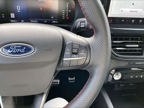 Used 2024 Ford Escape ST-Line w/ Tech Pack #1 AWD/4WD image 12
