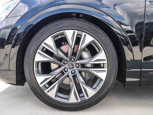 New 2026 Audi Q8 Premium Plus image 14
