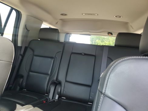 Used 2016 GMC Yukon SLT AWD/4WD image 29