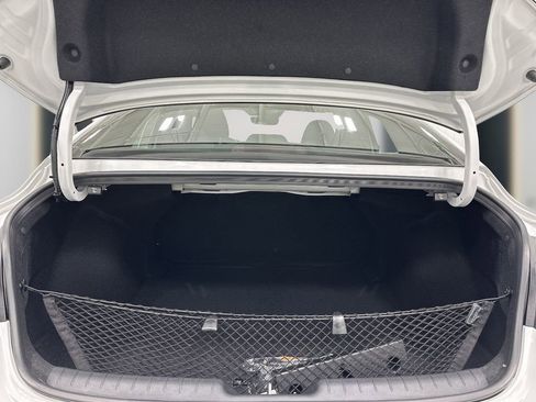 Certified 2025 Hyundai Elantra Sport FWD image 13
