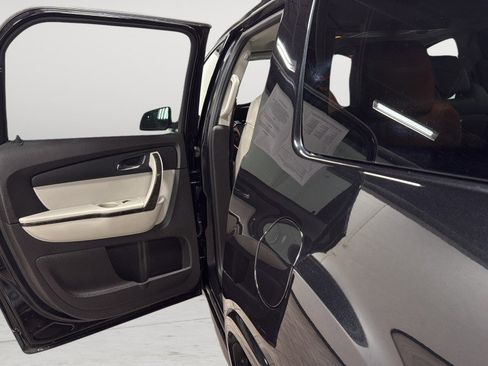 Used 2012 GMC Acadia Denali image 30