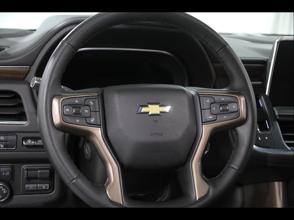 Certified 2023 Chevrolet Tahoe High Country AWD/4WD image 8