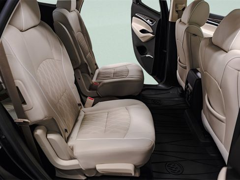 Used 2024 Buick Enclave Avenir image 35