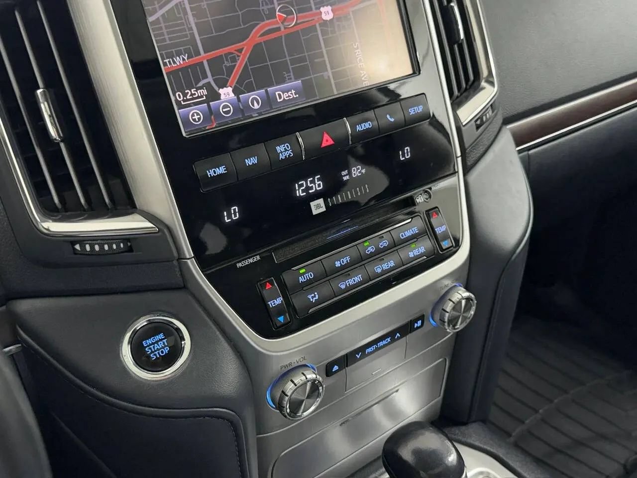 Used 2018 Toyota Land Cruiser AWD/4WD image 27