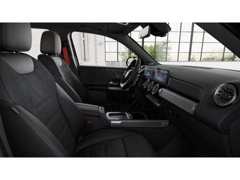 New 2025 Mercedes-Benz GLB 35 AMG 4MATIC image 4