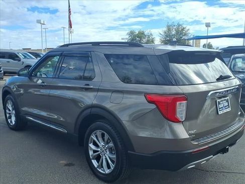 Certified 2021 Ford Explorer XLT w/ Equipment Group 202A image 7