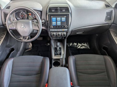 Used 2025 Mitsubishi Outlander Sport SE AWD/4WD image 28