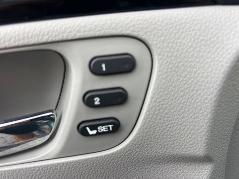 Used 2018 Honda Pilot Touring image 33