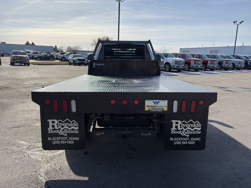 Used 2019 Ford F550 4x4 Regular Cab Super Duty image 4