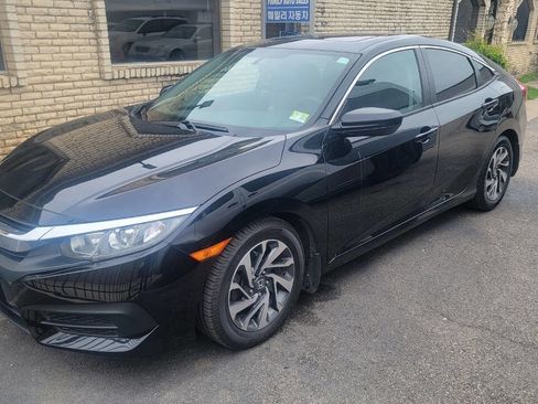 Used 2017 Honda Civic EX image 1