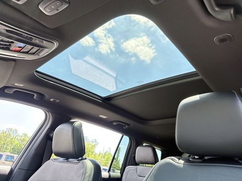 New 2026 Jeep Grand Cherokee L Limited AWD/4WD image 16